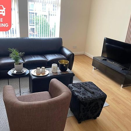 Stylish 1-Bed Apt - Sleeps 4 - Parking - Wifi Manchester Eksteriør billede