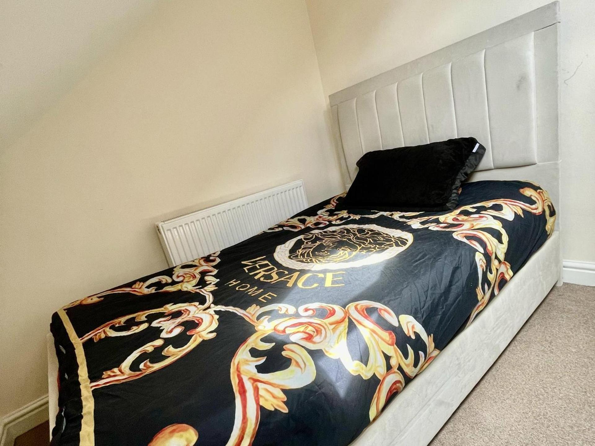 Stylish 1-Bed Apt - Sleeps 4 - Parking - Wifi Manchester Eksteriør billede