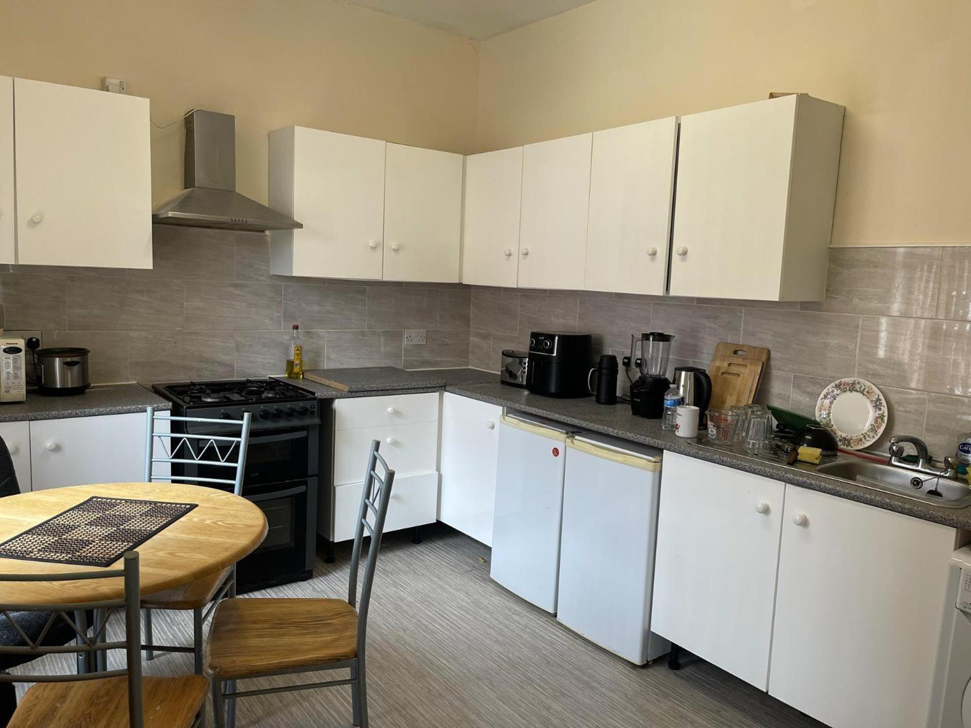 Stylish 1-Bed Apt - Sleeps 4 - Parking - Wifi Manchester Eksteriør billede